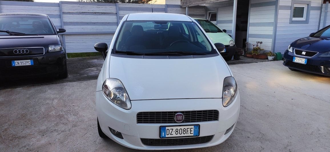 Grande Punto G. Punto 1.4 5 porte Metano della casa