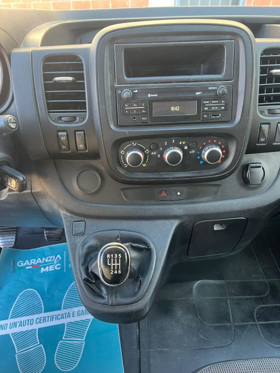 RENAULT trafic T29 2.0 dci 120cv L2H1 Plus