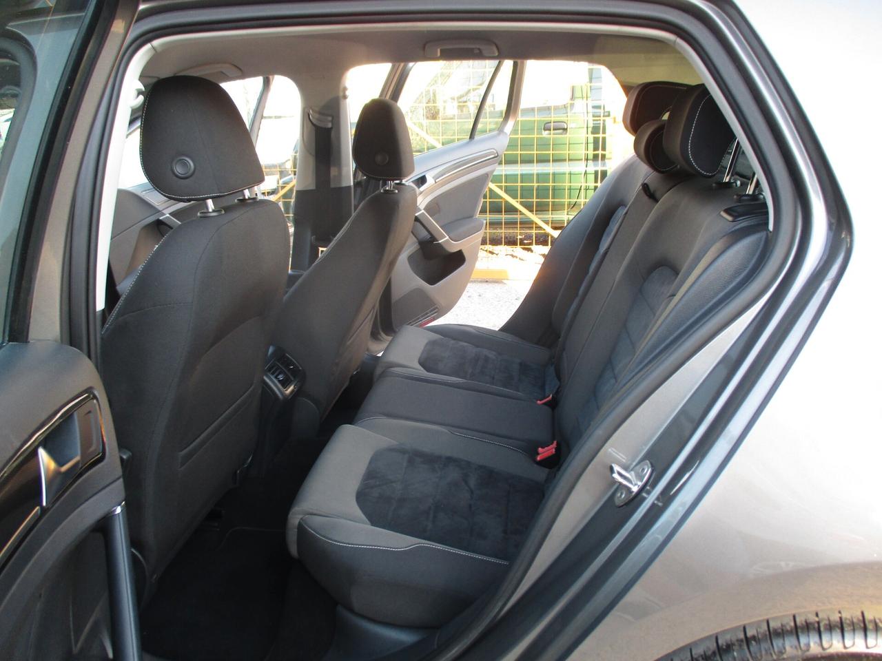 Volkswagen Golf 1.6 TDI 5p. Highline MOLTO BELLA 2014