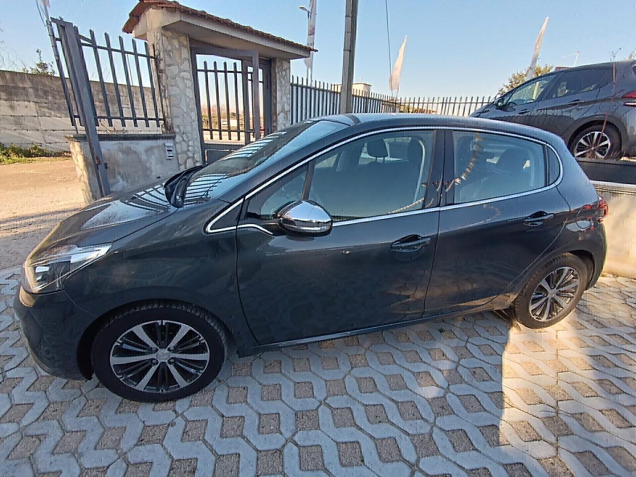 Peugeot 208 PureTech 82 5 porte Access