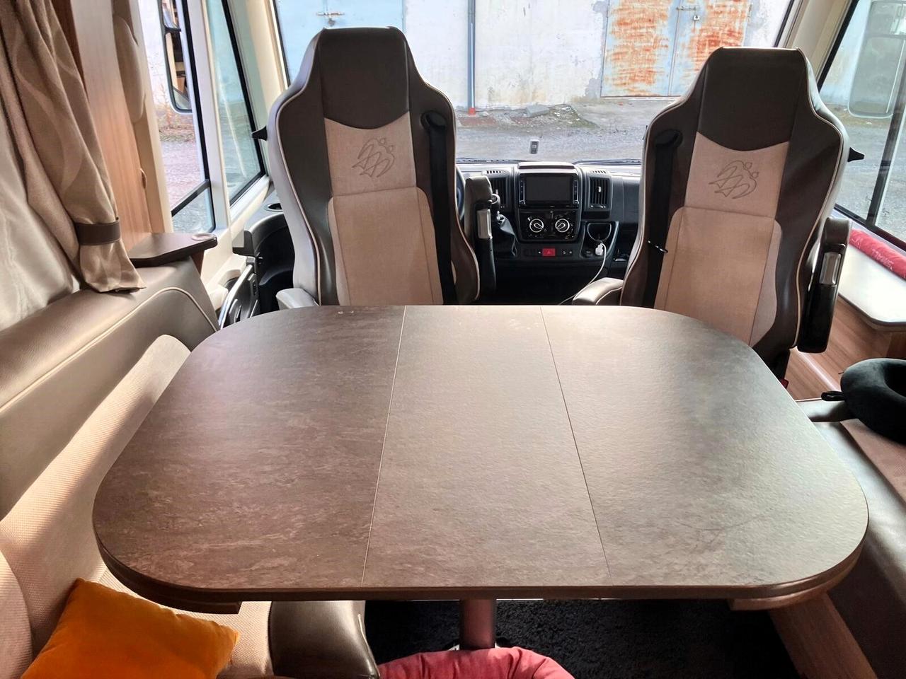 Knaus SUN I 900 LEG MOTORHOME