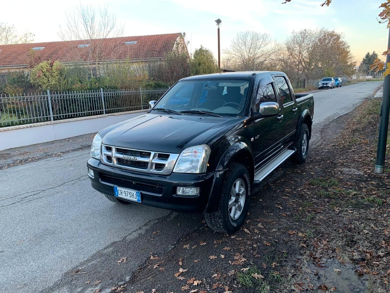 Isuzu D-Max 3.0 TD cat Crew Cab 4WD Pick-up LS Aut.