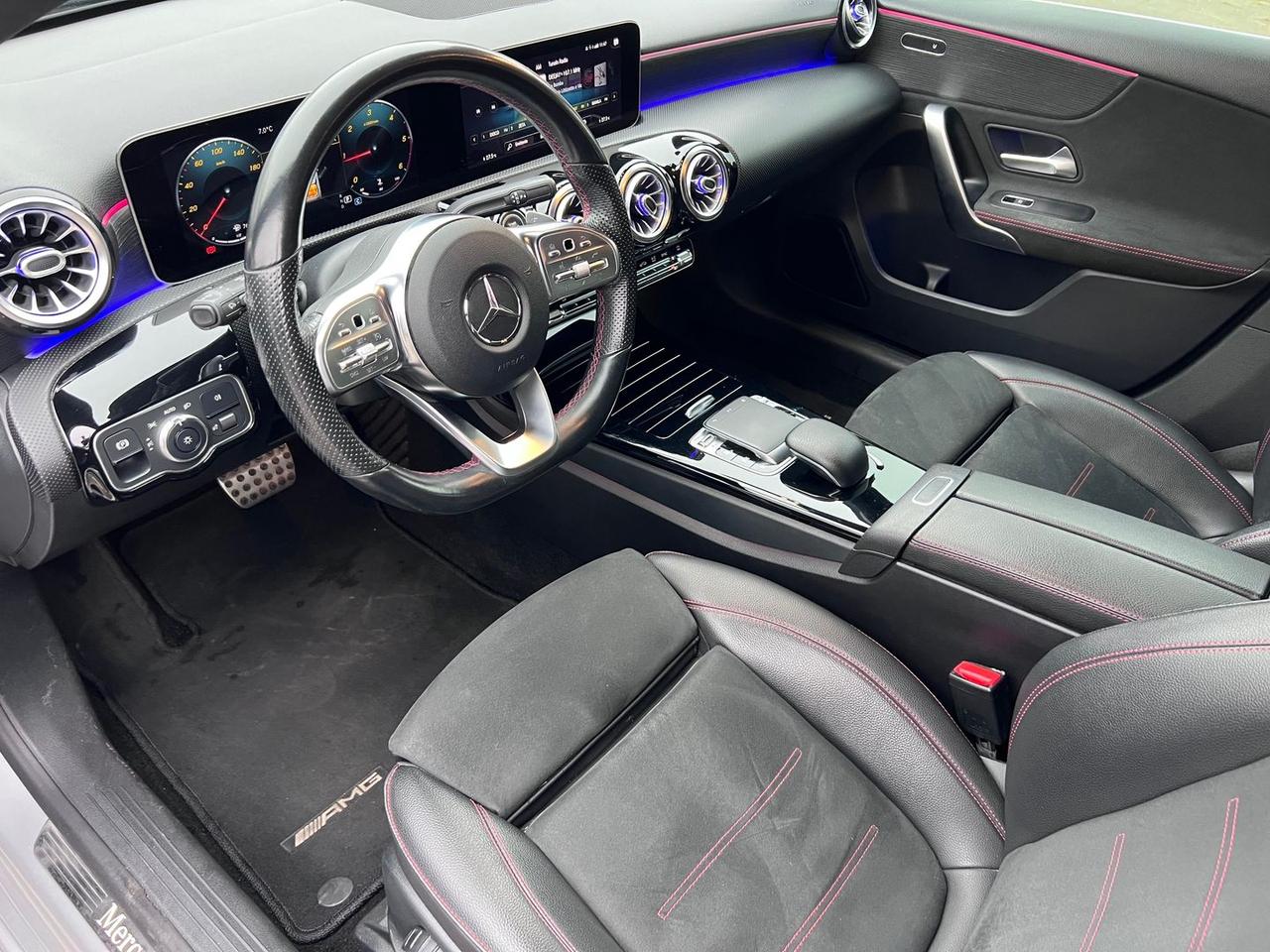 Mercedes-Benz A 180 Premium A 180 D