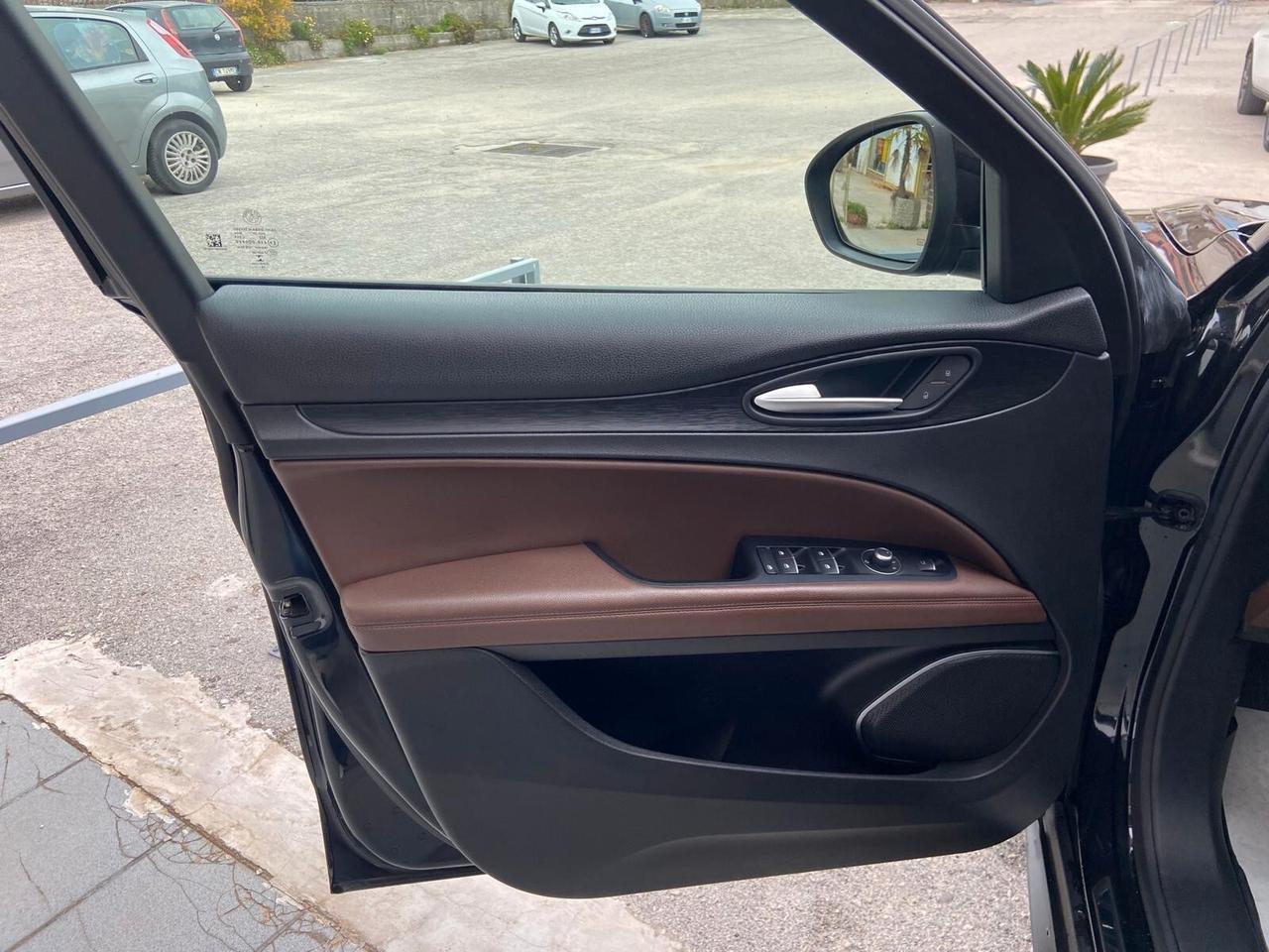 Alfa Romeo Stelvio 2.2 Turbodiesel 190 CV AT8 Q4 Executive