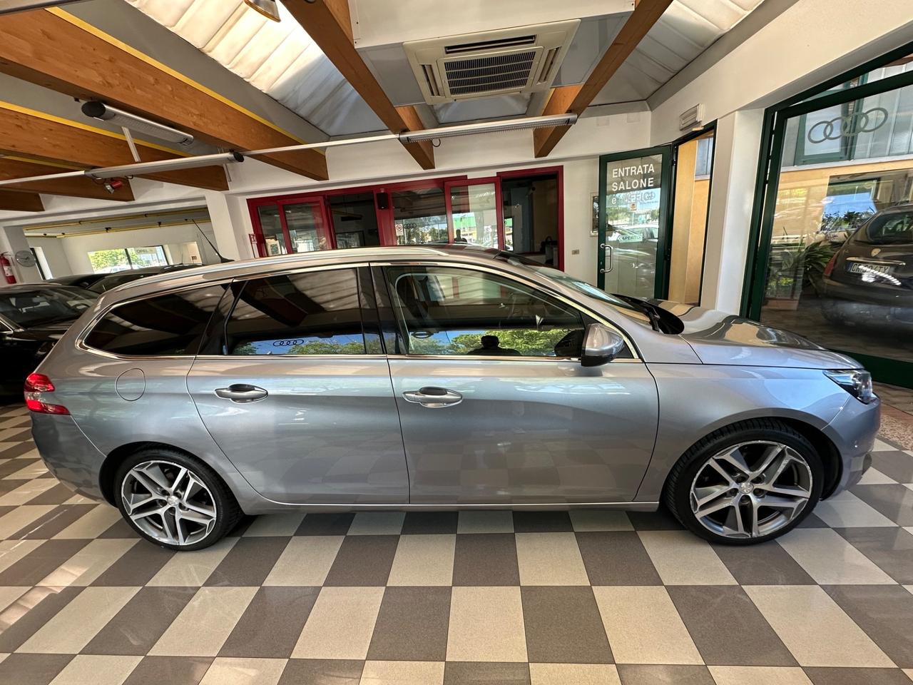 Peugeot 308 BlueHDi 150 S&S SW Allure GT Line