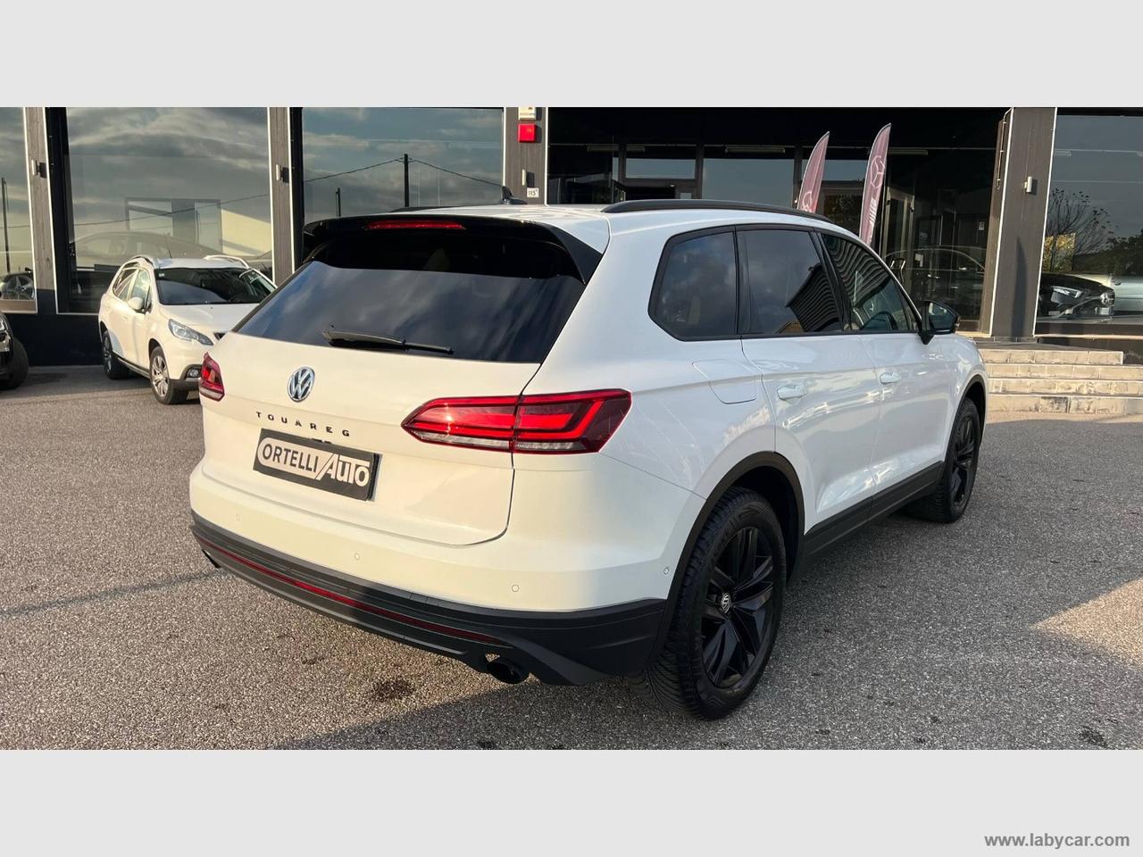 VOLKSWAGEN Touareg 3.0 TDI Black Style I.V.A. ESPOSTA