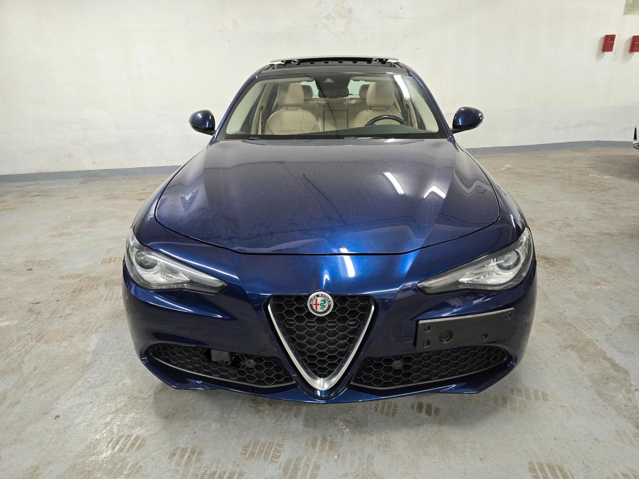Alfa Romeo Giulia 2.2 Turbodiesel 180 CV Business Sport