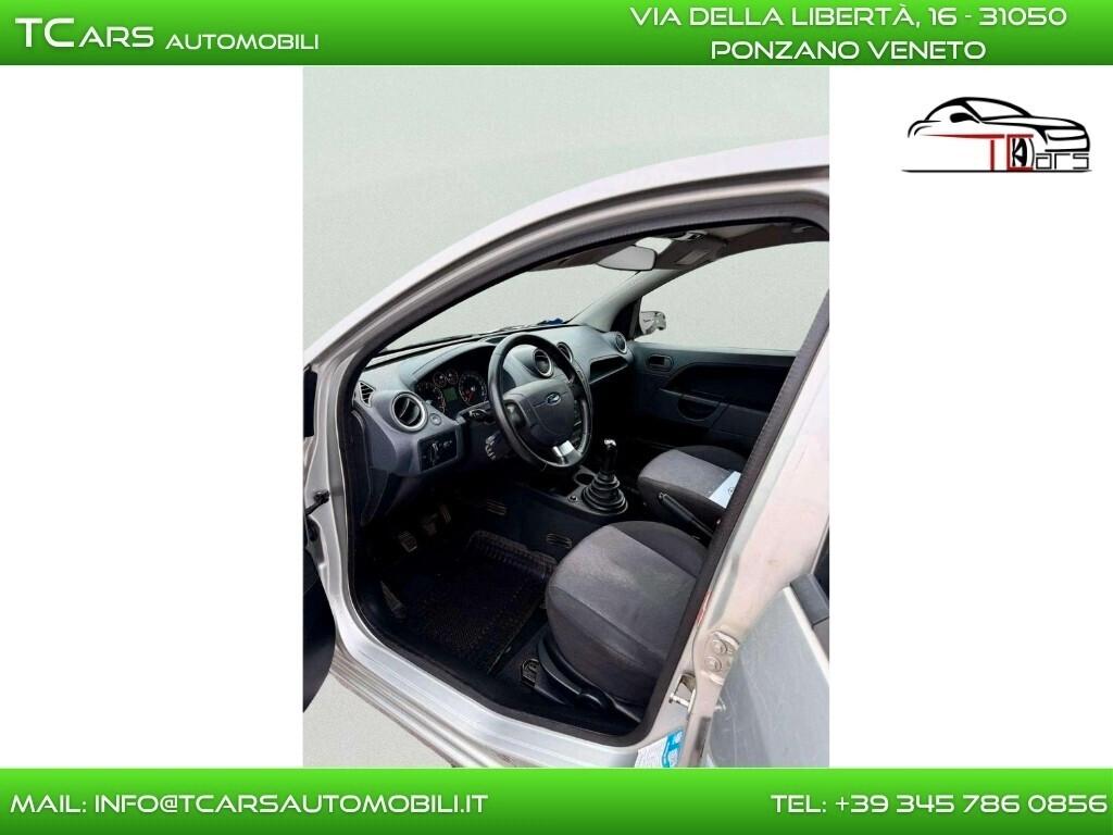 FORD FIESTA 1.2 BENZINA - APERTI TUTTO AGOSTO