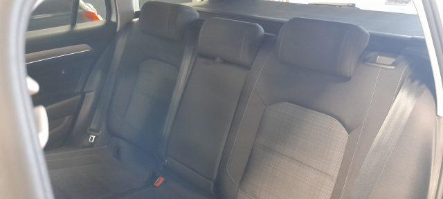 VOLKSWAGEN Passat Variant 2.0 TDI DSG Business