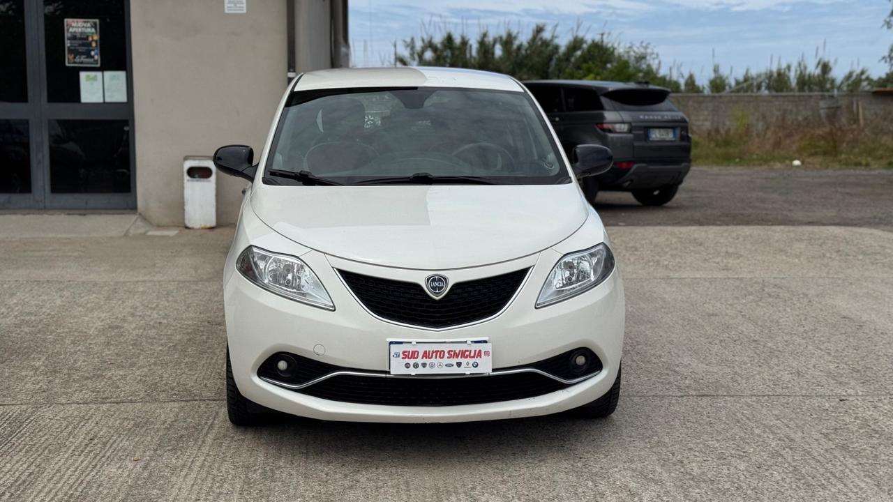 Lancia Ypsilon 1.3 MJT 16V 95 CV 5 porte S&S Gold Perla
