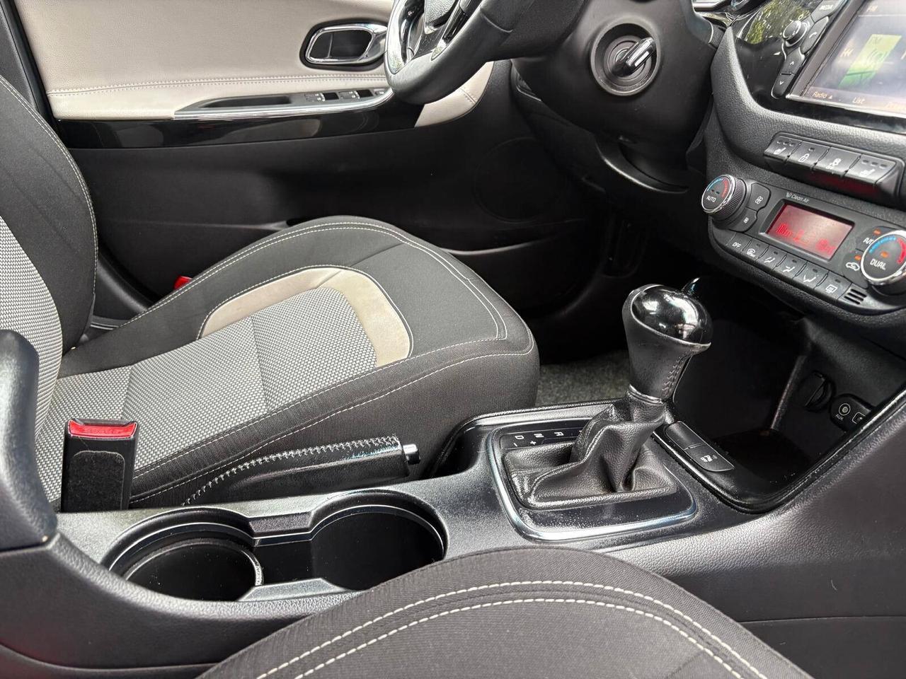 Kia Ceed cee'd 1.6 GDI 5 porte Cool automatica
