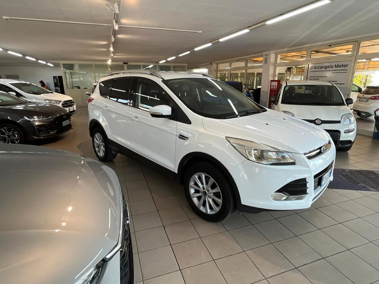 Ford Kuga 2.0 TDCI 150 CV S&S 4WD Powershift Titanium