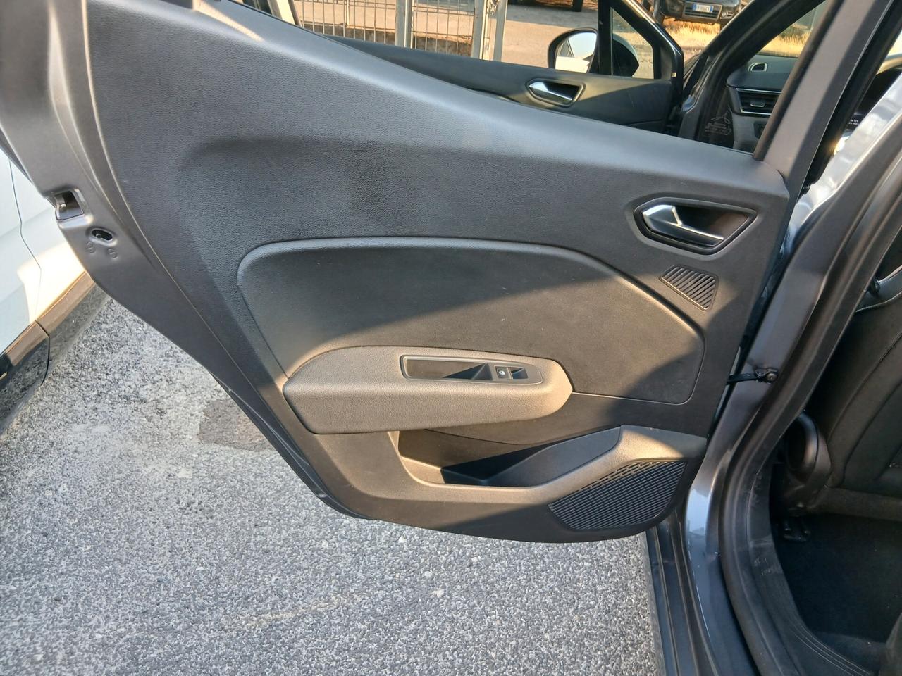 Renault Clio TCe 90 CV 5 porte Techno