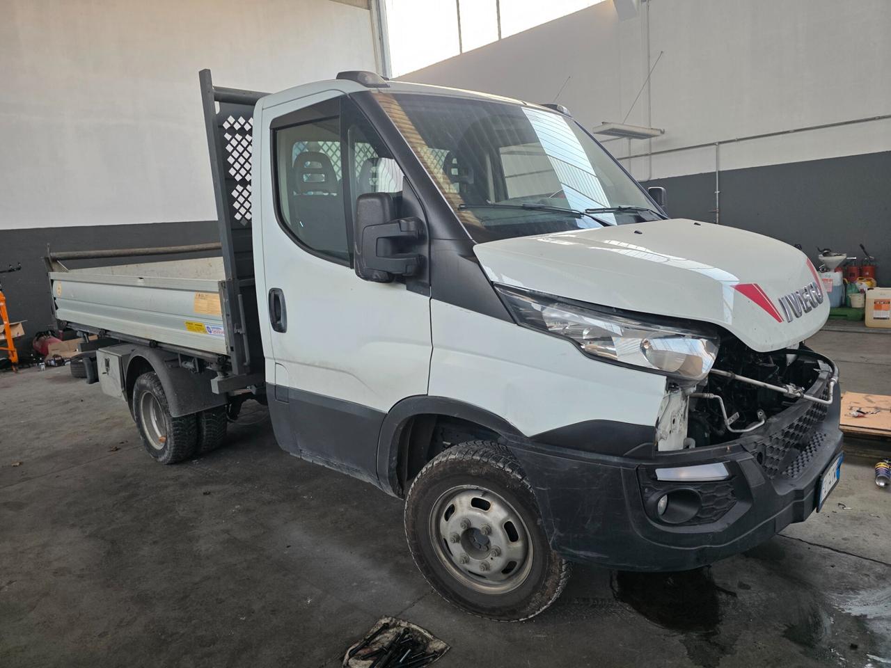 IVECO DAILY RIBALTABILE