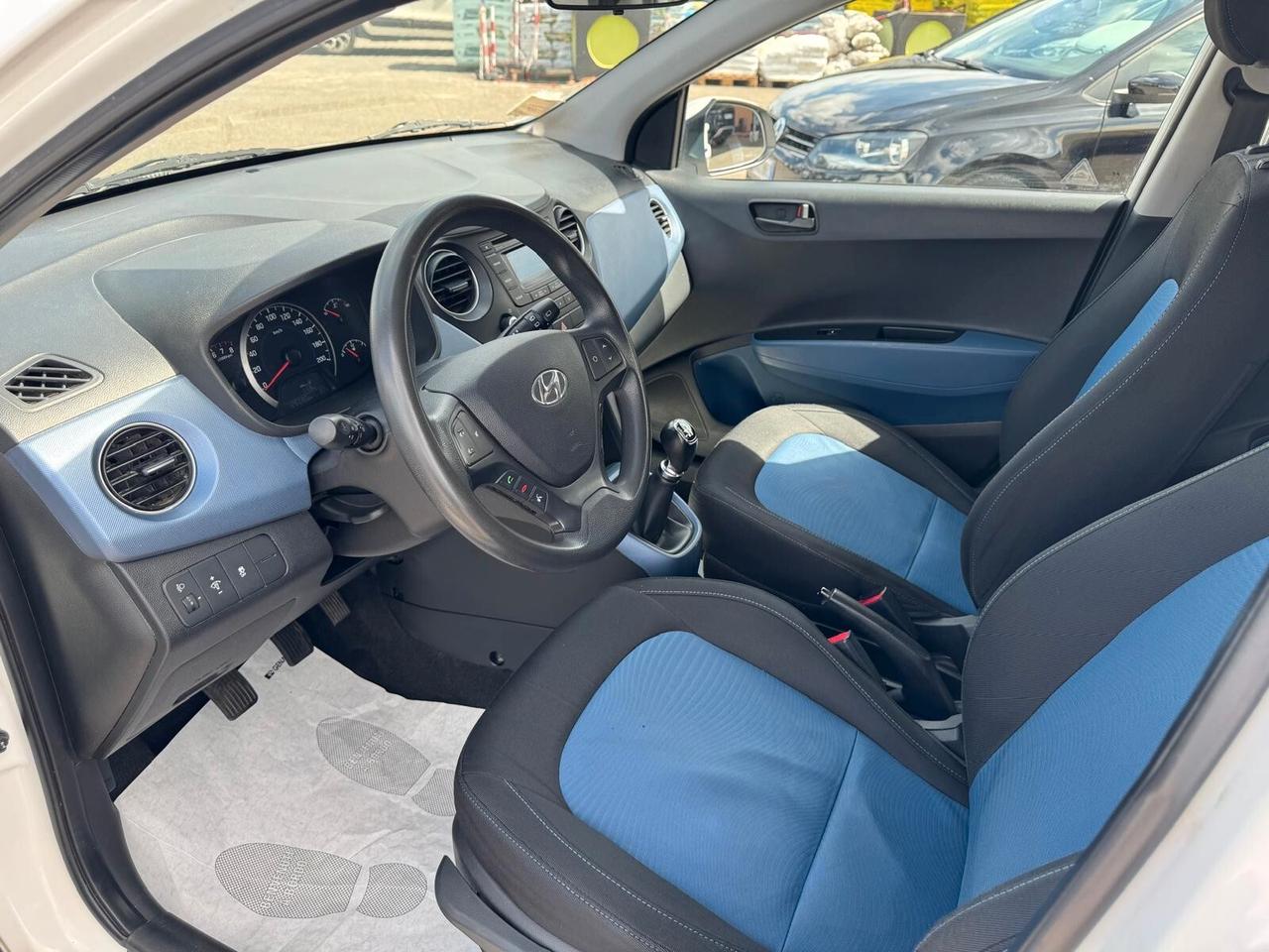 Hyundai i10 1.0 MPI BENZ 65CV 5P NEOPATENT 2014