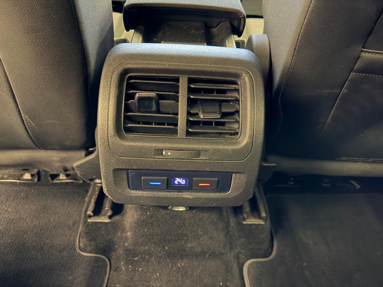 Volkswagen Touran 2.0 TDI 115 CV DSG IVA 7 posti