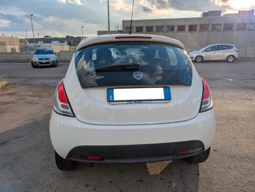 Lancia Ypsilon 0.9 TwinAir 85 CV 5 porte S&S Gold