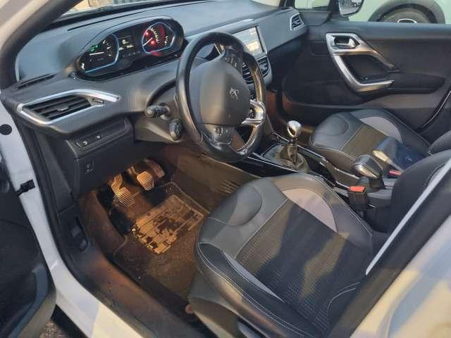 Peugeot 2008 2008 1.2 puretech t Allure s