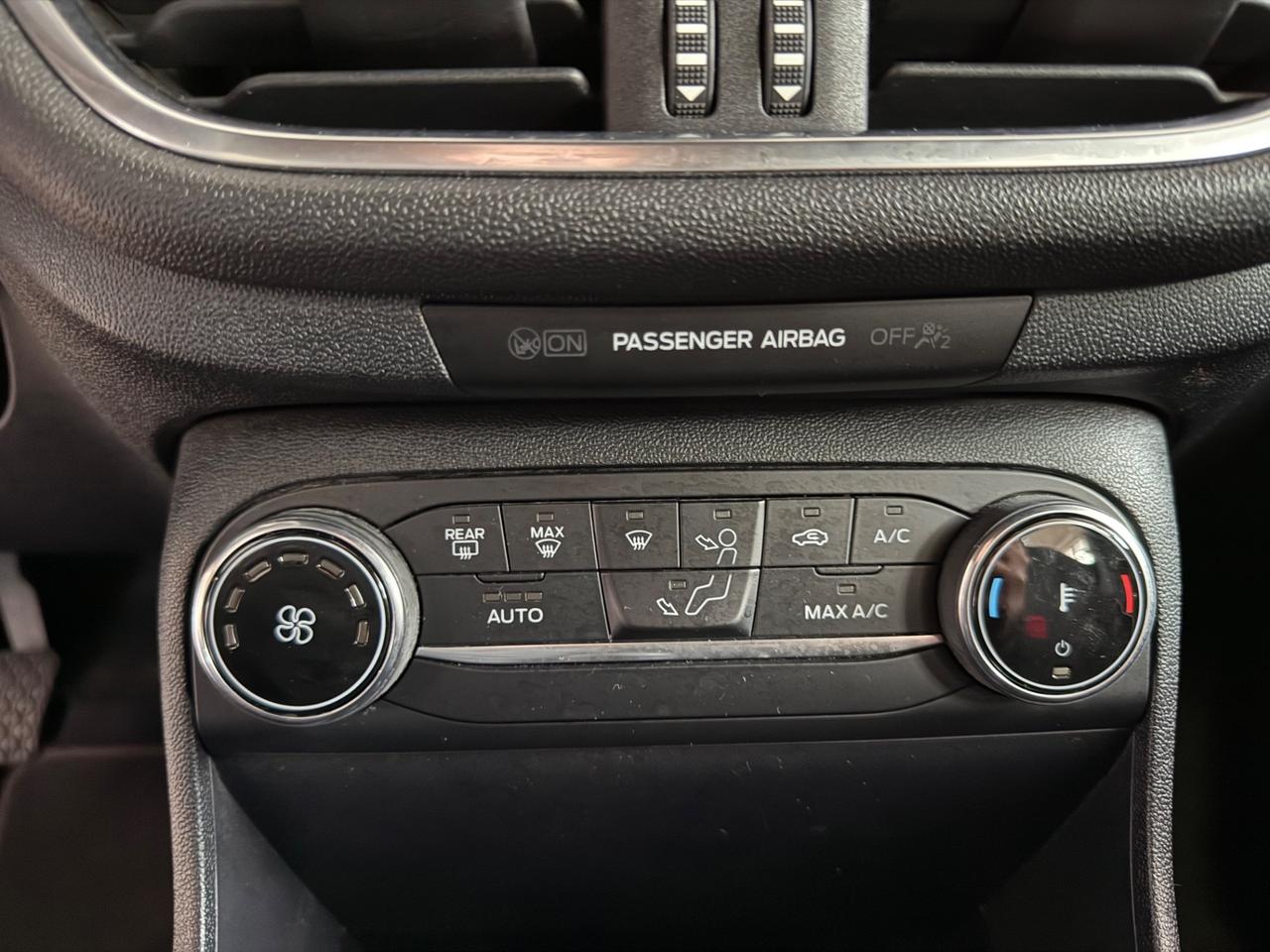 Ford Fiesta 1.0 Ecoboost Hybrid 125 CV 5 porte ST-Line