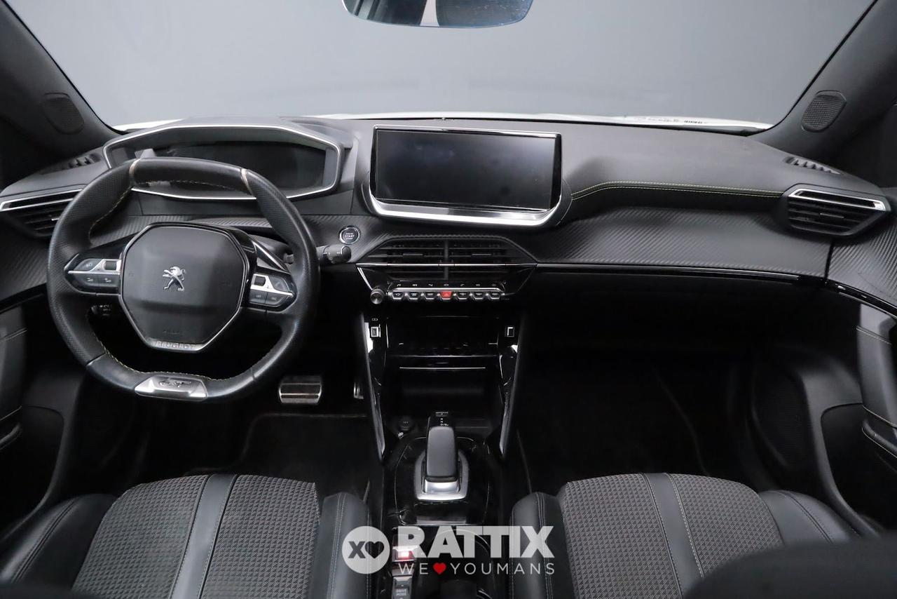Peugeot e-2008 motore elettrico 100kW GT