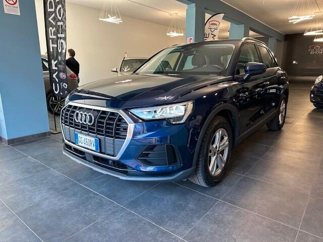Audi Q3 35 TDI S tronic Business