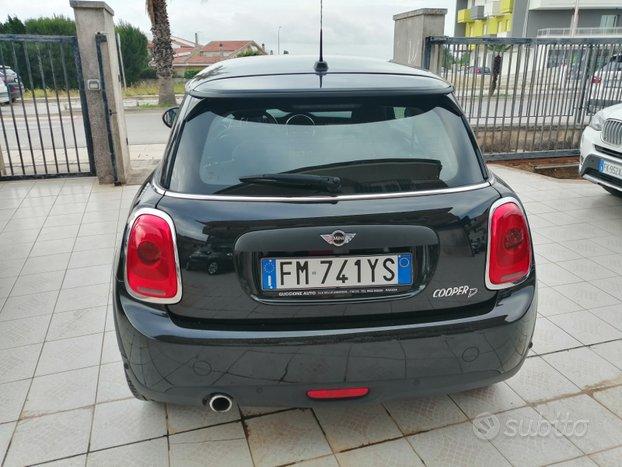 MINI 1.5 COOPER D BUSINESS cambio automatico