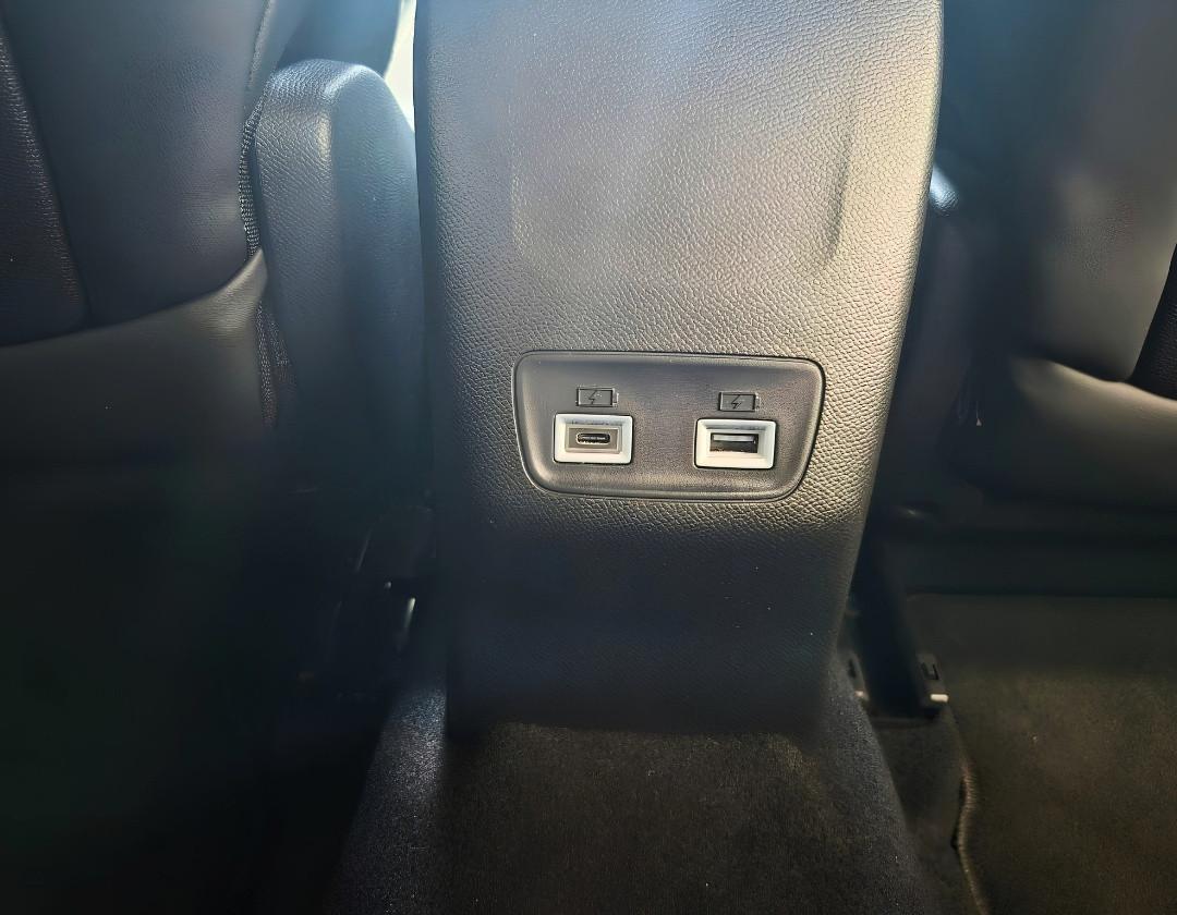 PEUGEOT 2008 GT Hybrid 136 e-DCS6