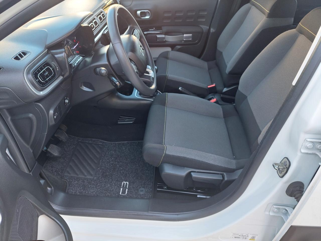 Citroen C3 BlueHDi 100CV S&S Shine 2022 6marce