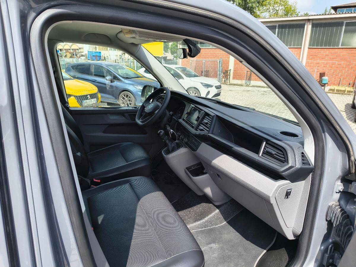VOLKSWAGEN - Caravelle 9 posti 2.0 TDI