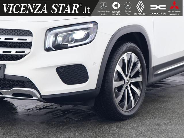 MERCEDES-BENZ GLB 200 d SPORT