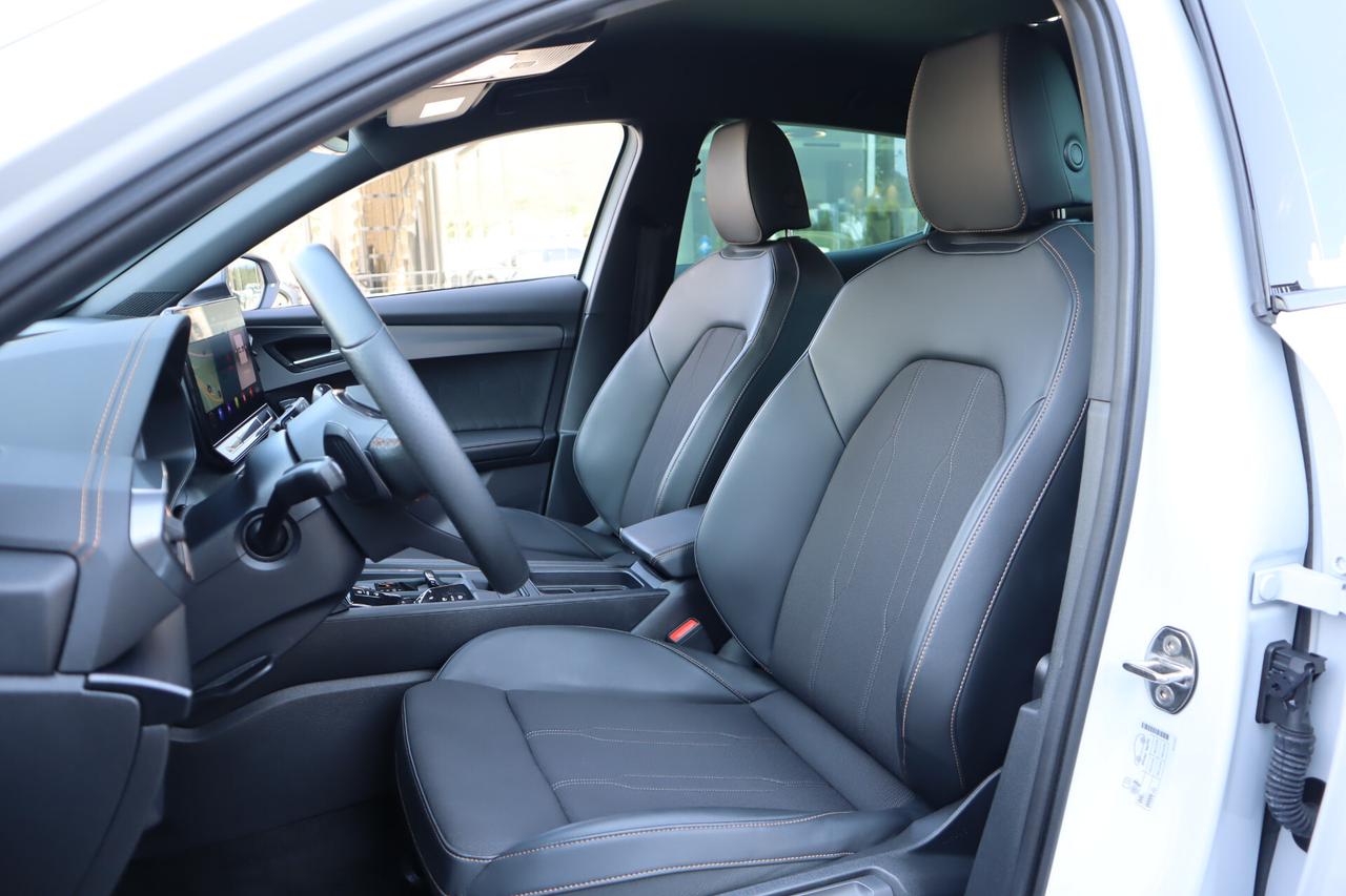 Cupra Formentor PLUG-IN HYBRID 204CV KEYLESS ACC 19" SOLO 15.400KM!