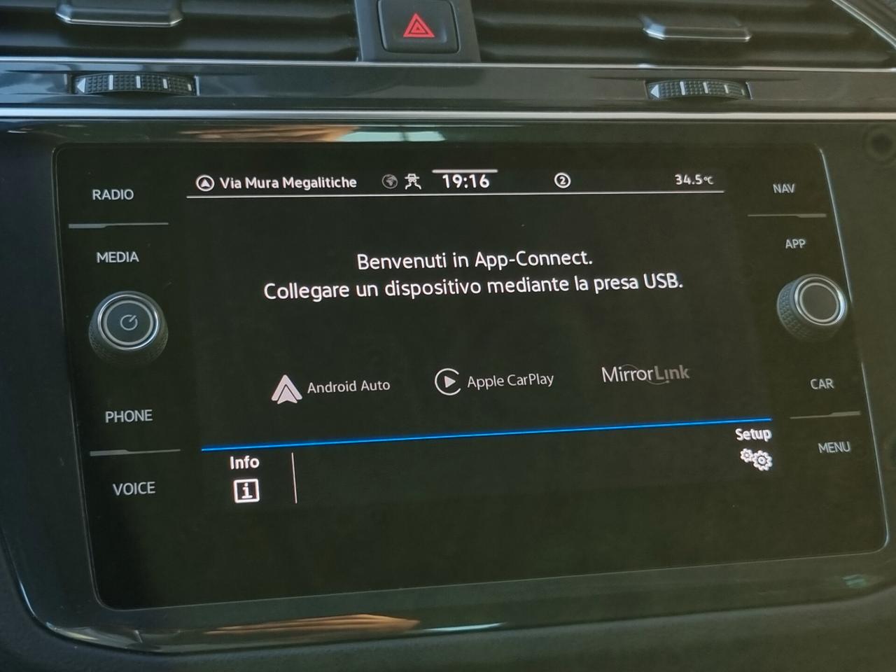 Volkswagen Tiguan II 2021 2.0 tdi Life 150cv dsg