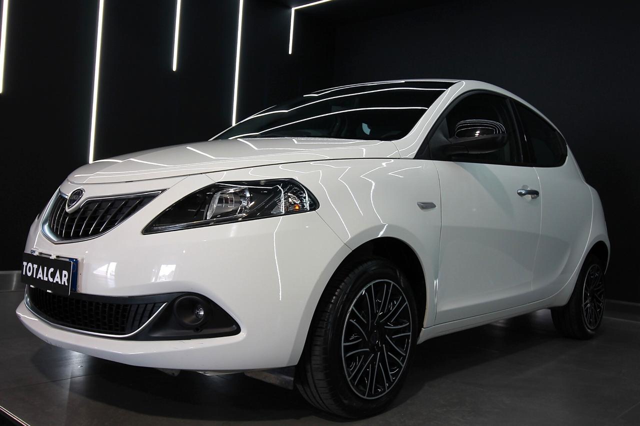 LANCIA YPSILON 1.0 70 CV HYBRID GOLD