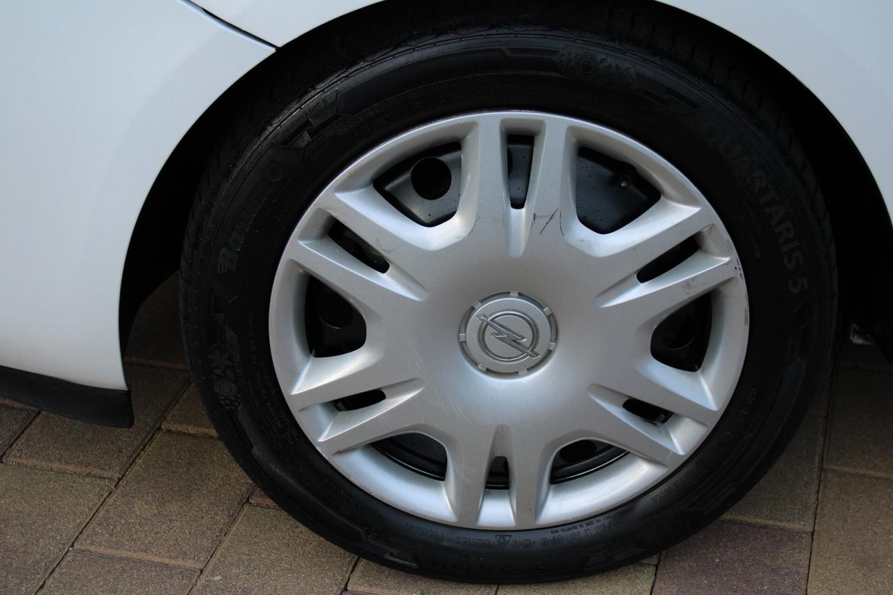 Opel Corsa 1.4 90CV GPL Tech 5 porte Cosmo
