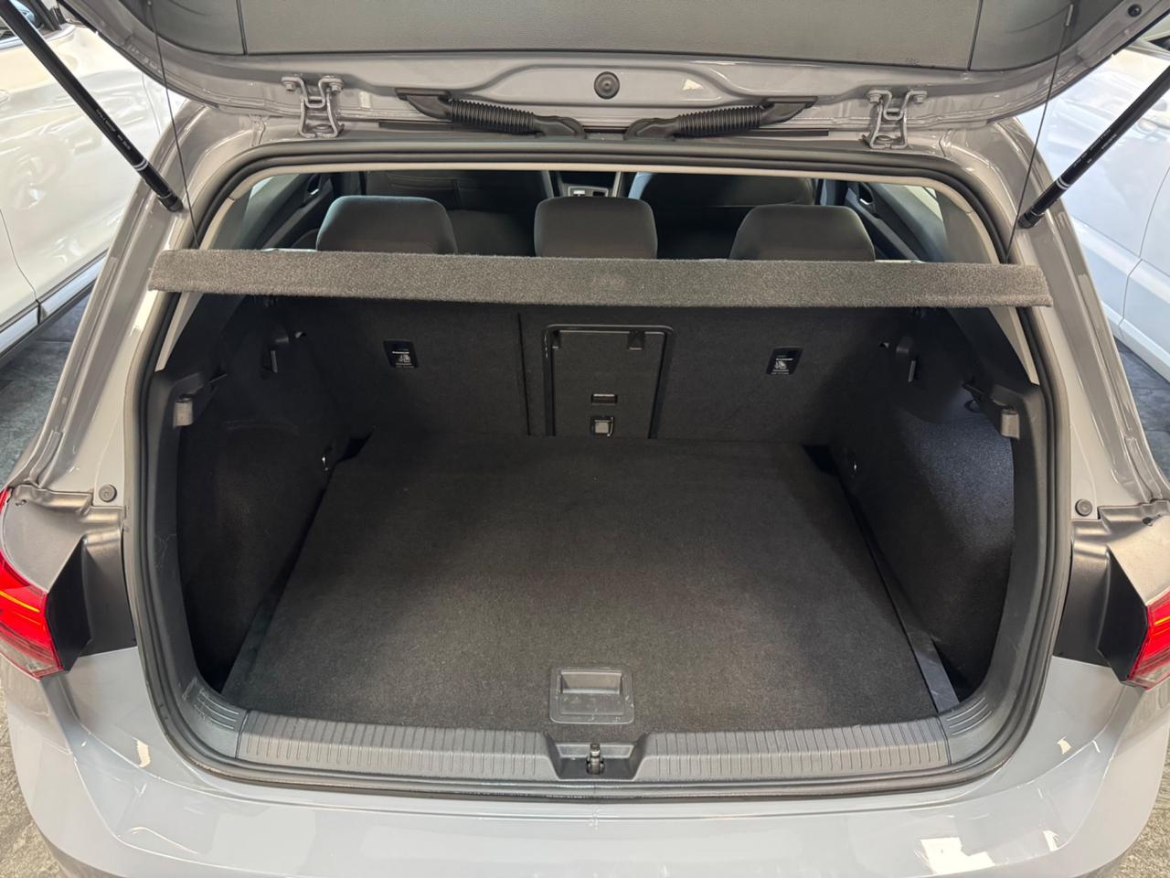 Volkswagen Golf 8 2.0 TDI 116 Cv Style