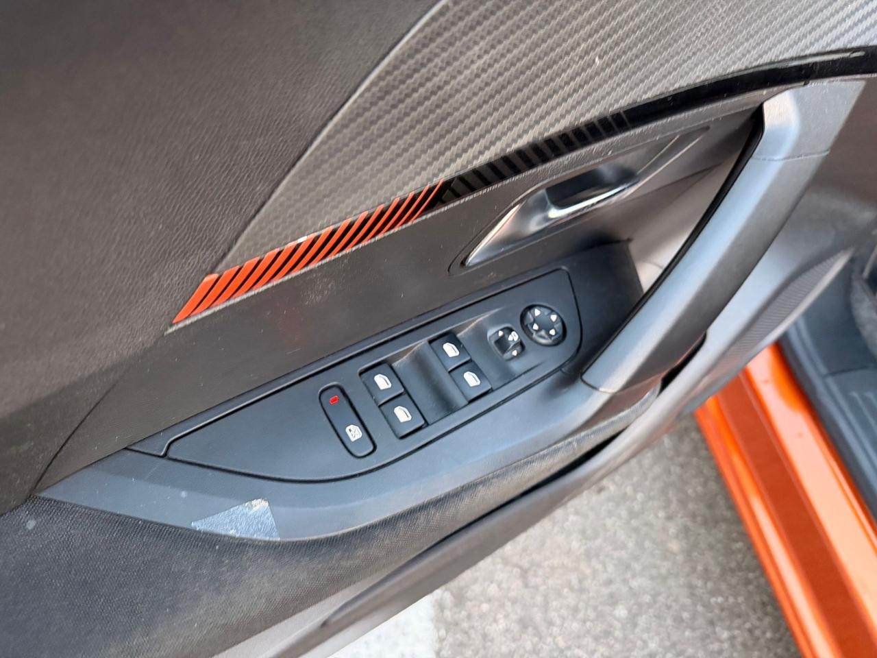 Peugeot 2008 PureTech 130 S&S EAT8 GT Pack