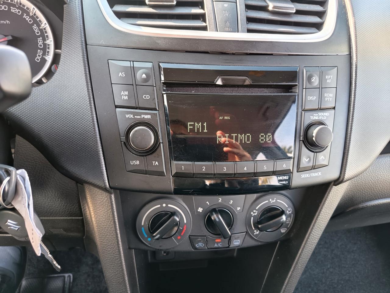 Suzuki Swift 1.2 VVT 5 porte B-Cool