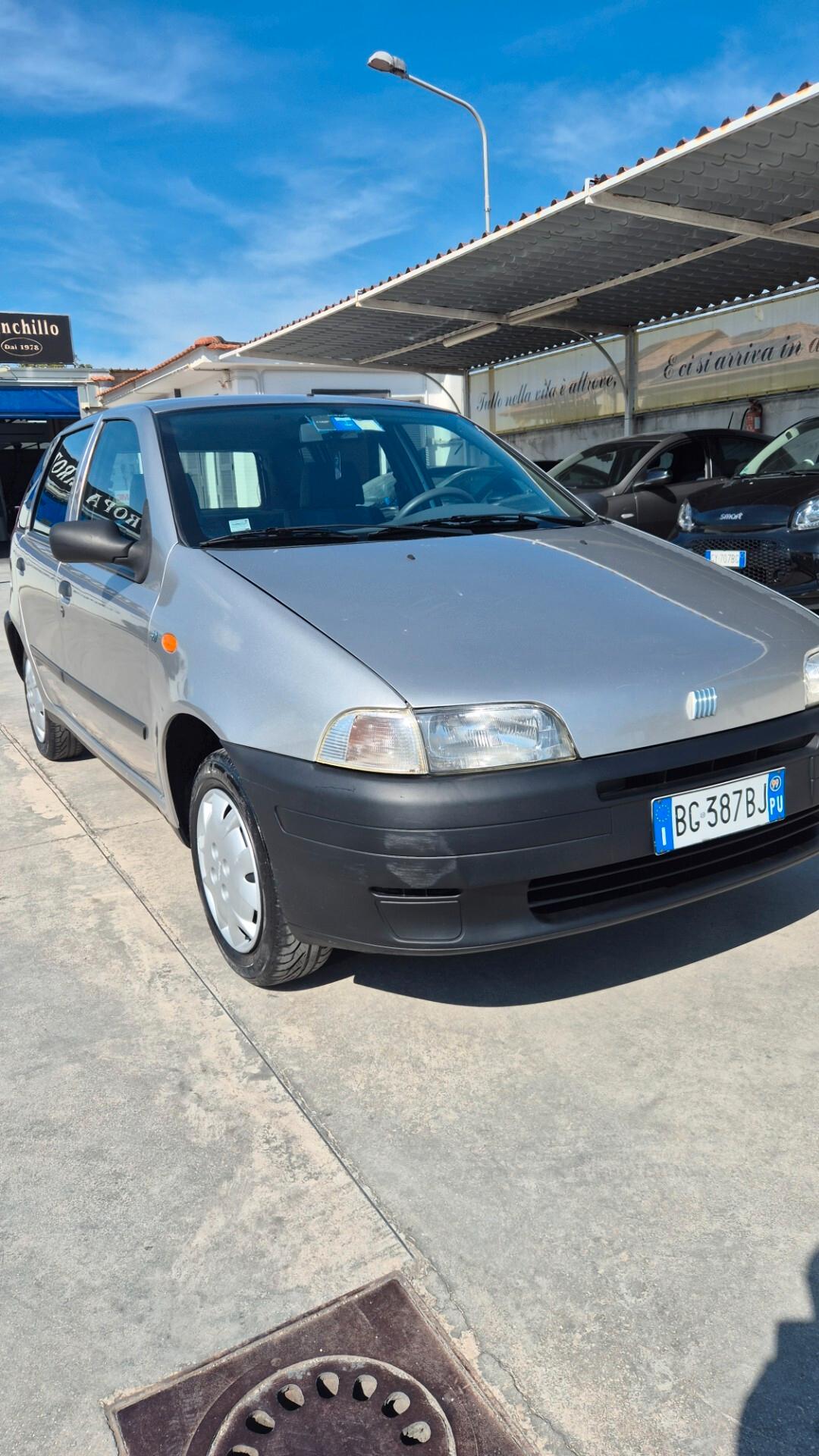 Fiat Punto 1.2i cat 5 porte SX