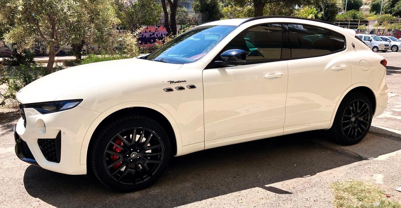 Maserati Levante V6 350 CV AWD Modena UFF ITA unipro cert Maserati