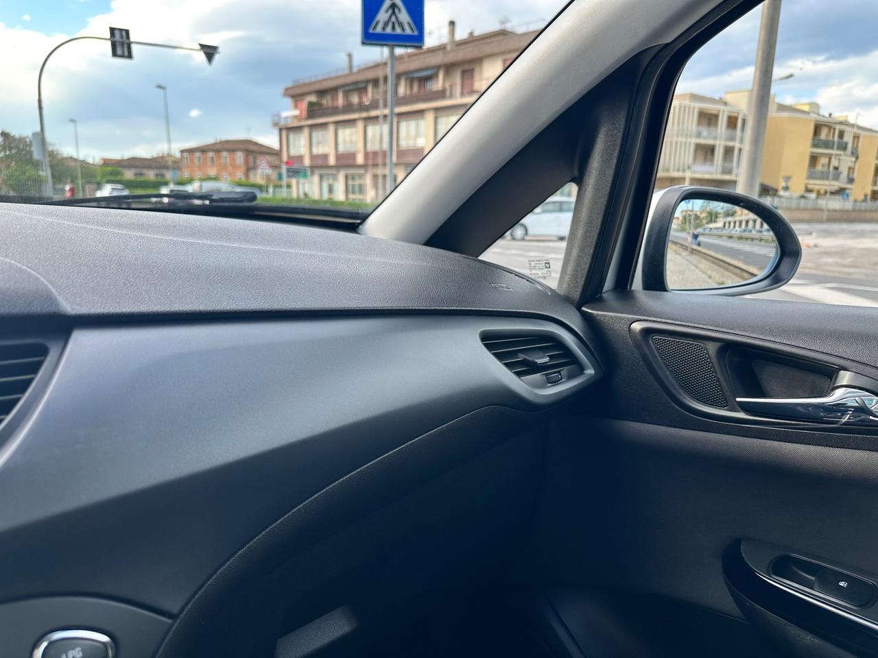 Opel Corsa 1.4 90CV GPL Tech 5 porte n-Joy