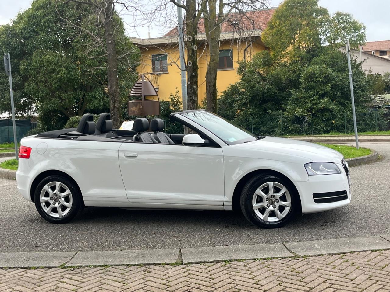 Audi A3 Cabrio 1.6 TDI NEOPATENTATI - 2011