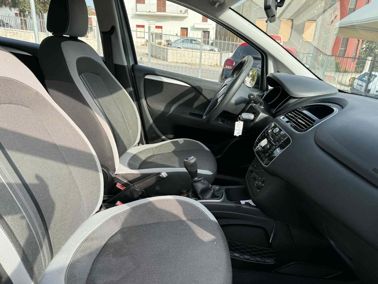 Fiat Punto 1.3 MJT II 75 CV 5 porte Easy