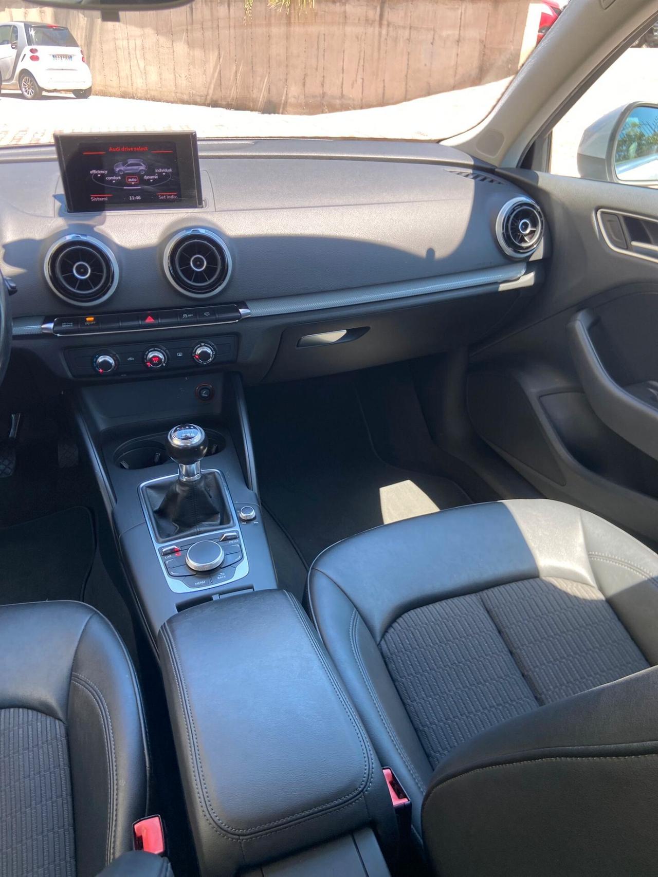 Audi A3 Sportback 1.6 tdi 105cv (77kw) Ambition