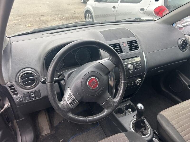 FIAT Sedici 1.6 16V 4x4 Dynamic GPL