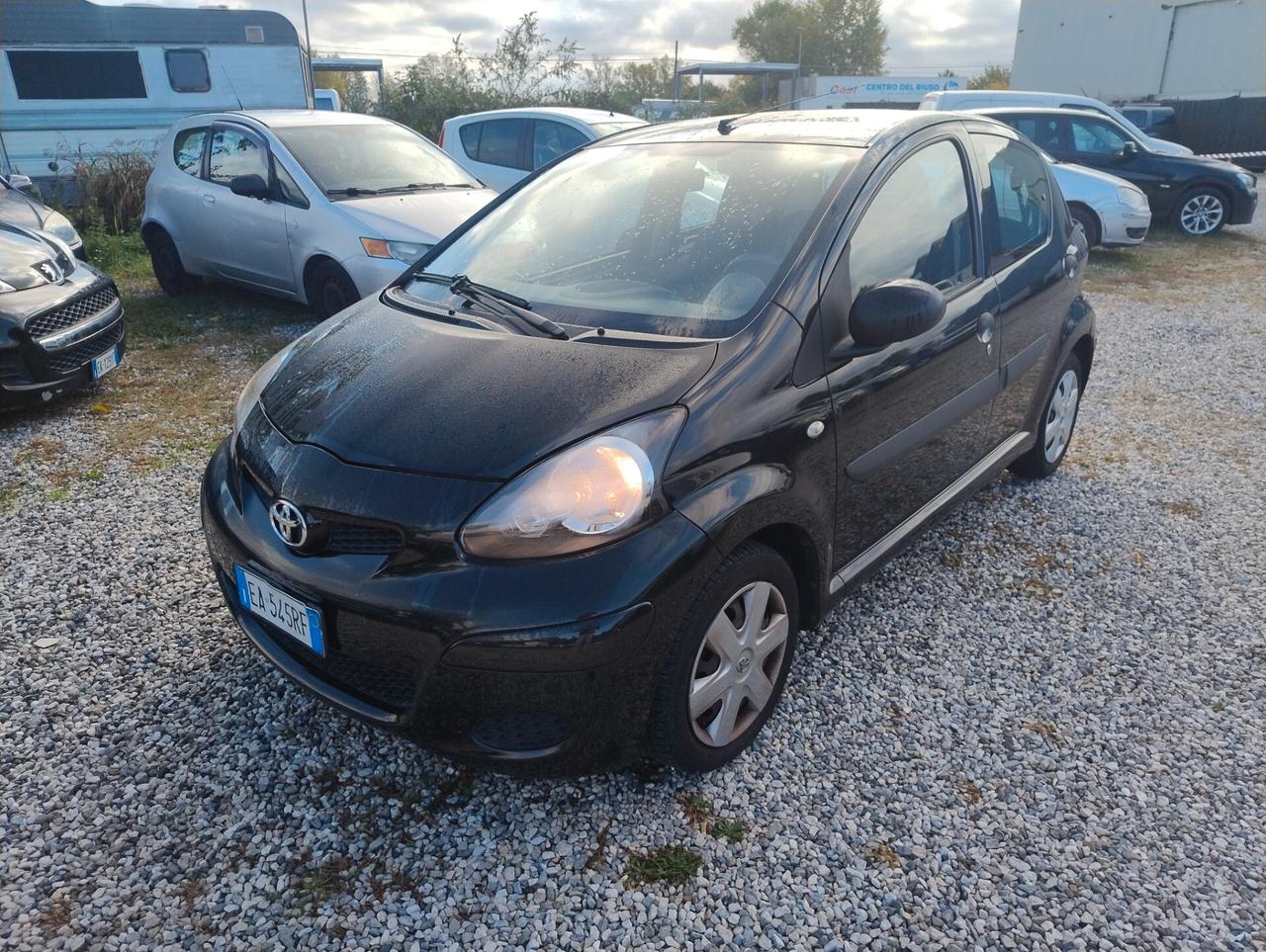 Toyota Aygo 1.0 12V VVT-i 5 porte Sol Connect Red Edition