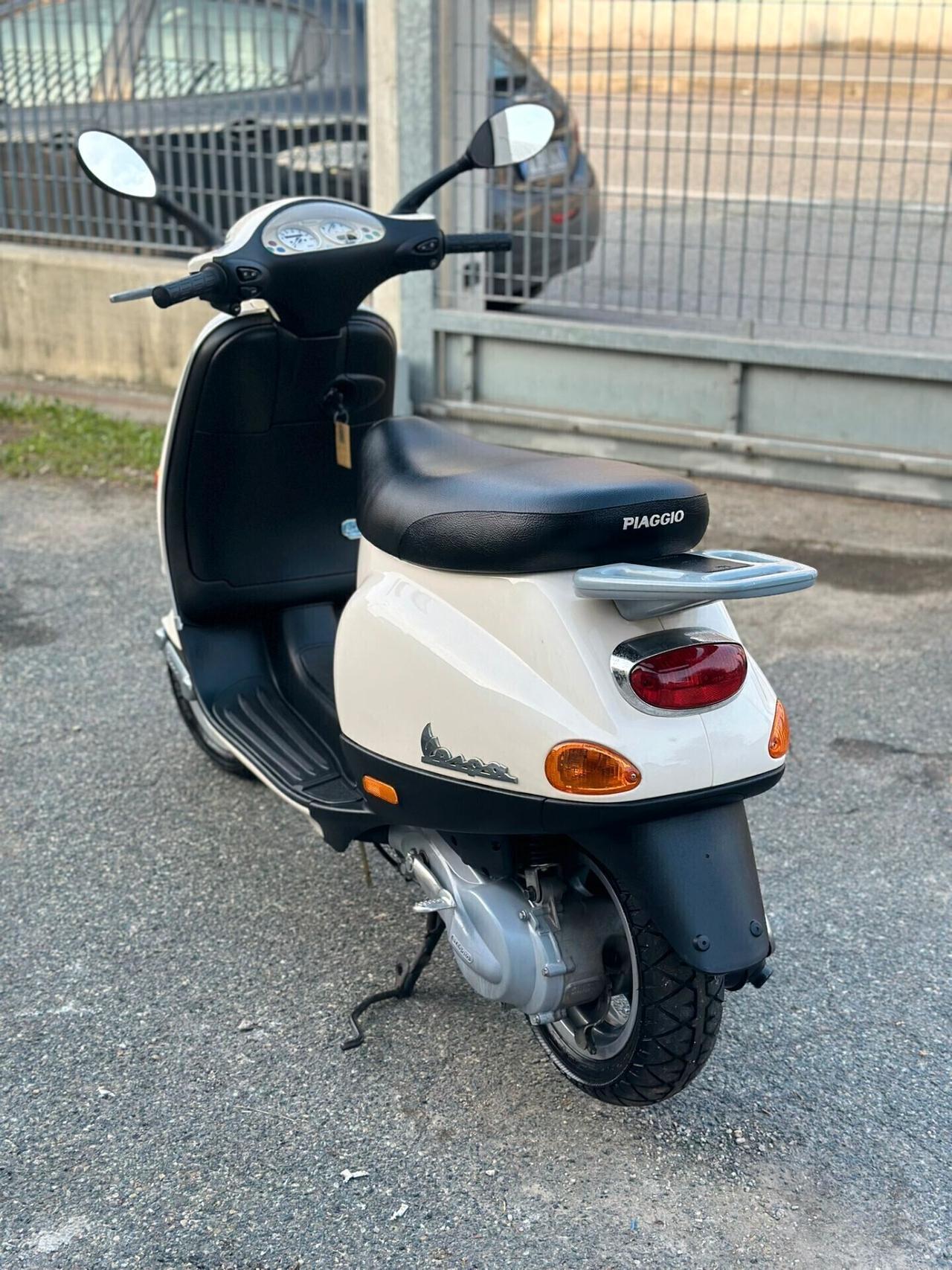 PIAGGIO VESPA 50 ET2 km0