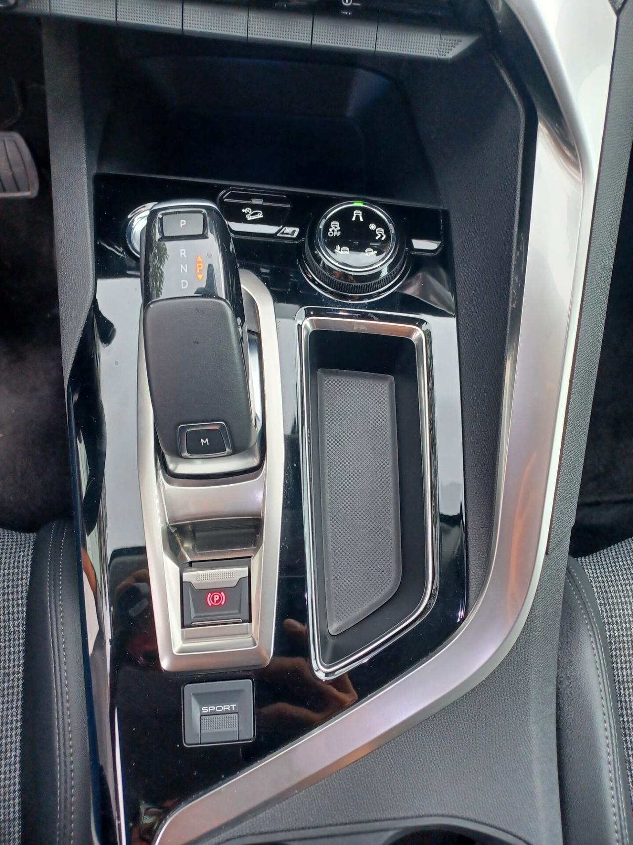 Peugeot 3008 1.5 HDI 130 CV AUTOMATICA ALLURE