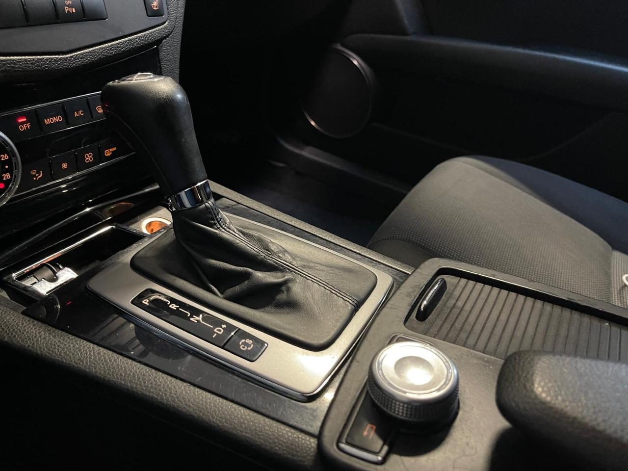 Mercedes-benz C 200 180 BlueEFFICIENCY Avantgarde