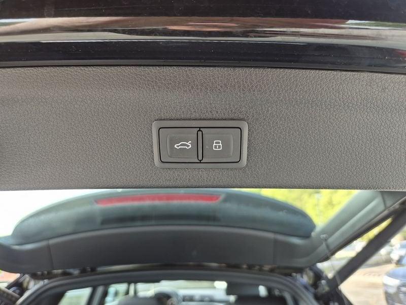 Audi Q3 35 1.5 tfsi mhev Business Advanced s-tronic