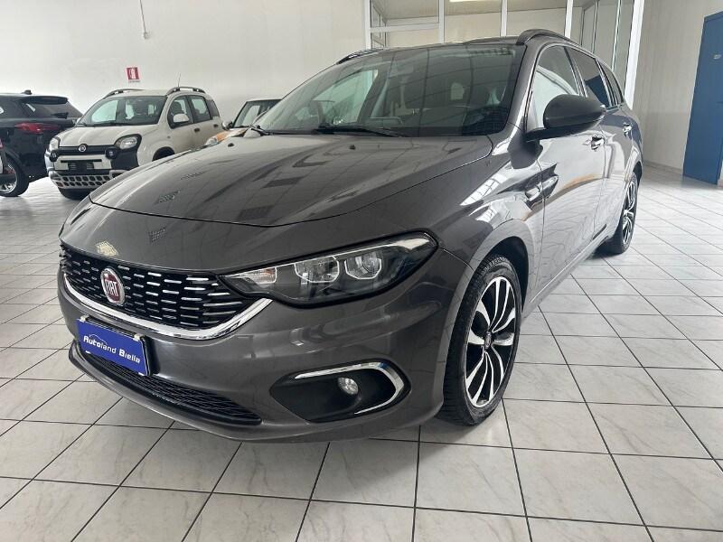 FIAT Tipo (2015-->) Tipo 1.6 Mjt S&S SW Lounge